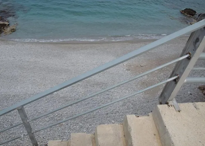 Seaview Lovely Vila Leonídion