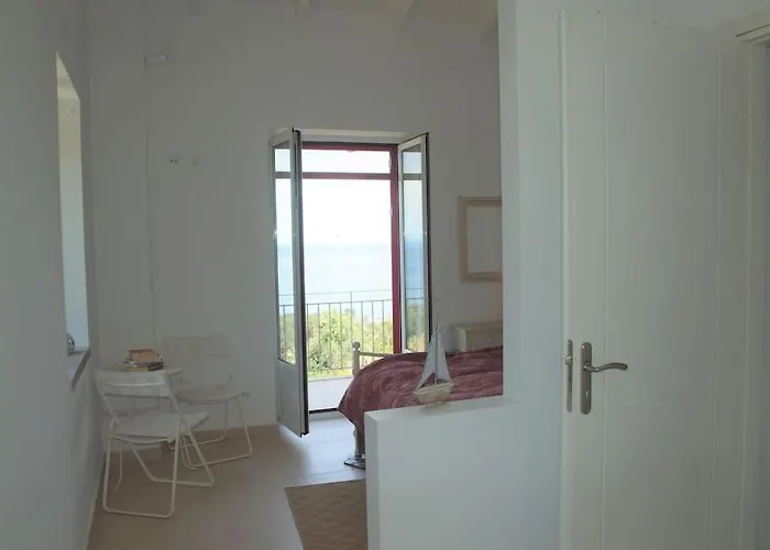 Seaview Lovely Willa Leonídion